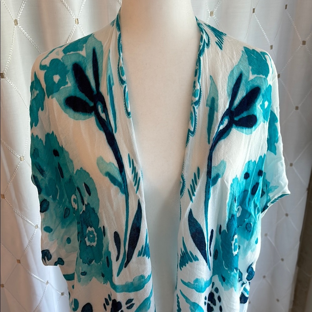 Floral Blue and White Kimono